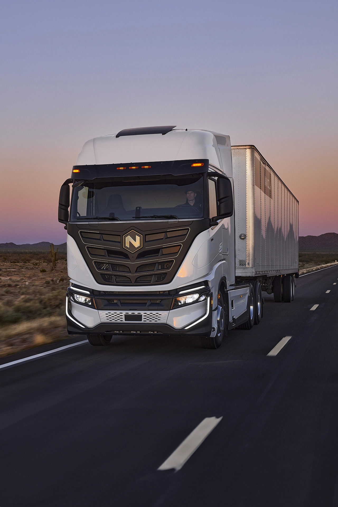 Nikola BEV Battery electric Semi truck